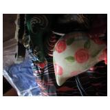 Large lot of Chicken and Rooster de...