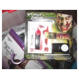 Clamshell closing tote overflowing ...