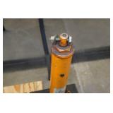 Long Ram Hydraulic Jacks