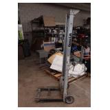 Genie Portable Manual Lift
