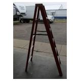 6' Fiberglass Step Ladder