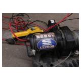 Super Winch LT2000 12V Hitch Mount Winch
