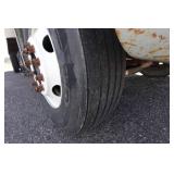 2000 International 4700 T444E 24' Box Truck with Rear Lift - 7.3L Diesel