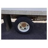 2000 International 4700 T444E 24' Box Truck with Rear Lift - 7.3L Diesel