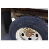 2000 International 4700 T444E 24' Box Truck with Rear Lift - 7.3L Diesel