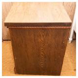 Vintage End Table with 2 Drawers