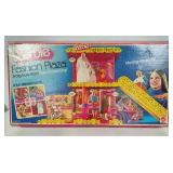 Barbie Fashion Plaza *In Original Box*