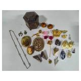 Assorted Vintage Jewelry
