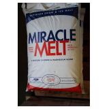 50 Pound bag of MIRACLE MELT SUPERI...