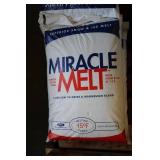 50 Pound bag of MIRACLE MELT SUPERI...