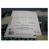 LENOX 3 Piece Quit Set King Size In...