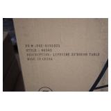 LIFETIME 33' Round Table...