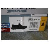 Sketchers Men's Size 8 Shoe...