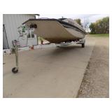 1998 Crestliner Rampage 2000