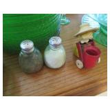 Large lot of vintage depression Era...