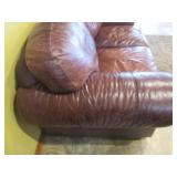 Very nice 2-cus/2-cushion rustic le...
