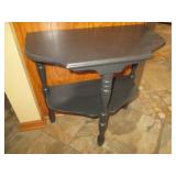 Shabby Chic decorative end table wi...