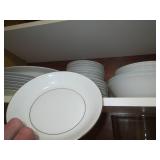 Quality plates, bowls and ceramic c...