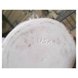 Glass measuring cups, cake pan, Sto...