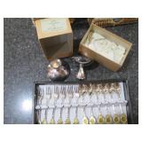 Oneida 2 3/4in Silvermith candlesti...