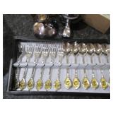 Oneida 2 3/4in Silvermith candlesti...