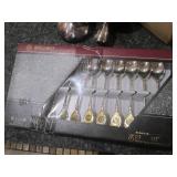 Oneida 2 3/4in Silvermith candlesti...