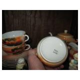 Japan-made China Set and Hummel sty...