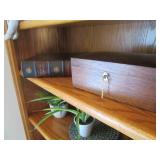 Elegant wood, Cherub and greenery d...