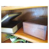Elegant wood, Cherub and greenery d...