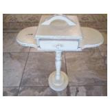 Unique Shabby Chic pedestal style t...