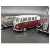 KinSMART Die-Cast Cars - Volkswagen Classic Bus 952 & 1937 Ford Pickup (Lot of 4)