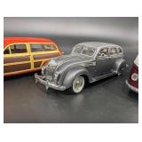 KinSMART Die-Cast Cars - Volkswagen Classic Bus 952 & 1937 Ford Pickup (Lot of 4)