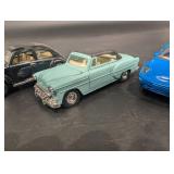 5-Piece Vintage Classic Model Cars Miniature Vehicle Assortment for Collectors