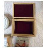 One- Riley Brothers Toffee Tine, Four-Pheasant Coasters in holder, One-Pheasant Coaster that says South Dakota on it, One- Velvet lined box. The picture on the front of the box appears the deco has li