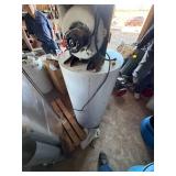 NATURAL GAS WATER HEATER