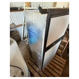NORCO RV FRIDGE