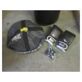 (EW2) Everlast 100 Lb Heavy Punchin...