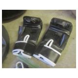 (EW2) Everlast 100 Lb Heavy Punchin...