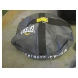 (EW2) Everlast 100 Lb Heavy Punchin...