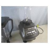 (A-2) Ninja Professional Blender wi...
