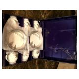 Fine Procelain set, Mortar & Pestle