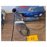 Bosch GWS10-450 4 1/2' Angle Grinde...