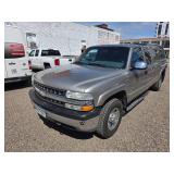 2000 Chevrolet 2500 LS 4X4 Pickup