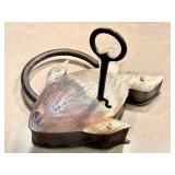 KP - Metal Fish Sculpture Padlock - Working Lock with Skeleton Key