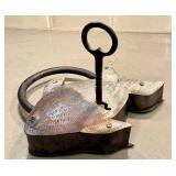 KP - Metal Fish Sculpture Padlock - Working Lock with Skeleton Key