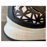 CL - Givenchy Paris Two-Tone Elastic Runner Sneakers - Yellow/Black, US 7.5