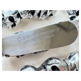 K - Boston Warehouse Skull-Handled Spreaders 8-Pack Stainless Steel