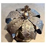 LR - Decorative Metal Crown
