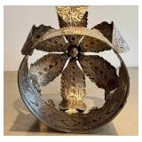 LR - Decorative Metal Crown