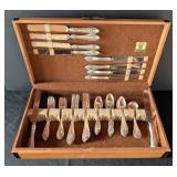 MB - Vintage Lunt Mount Vernon Sterling Silver Flatware Set - 70-Piece in Wood Case